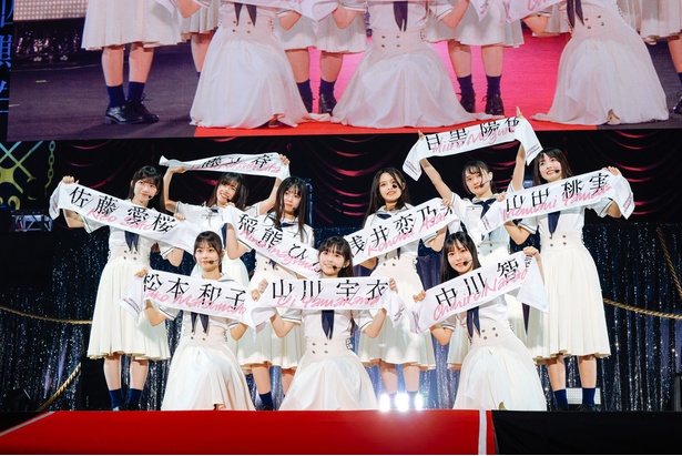 勝又春 櫻坂46 四期生お披露目制服 生写真 直筆 サイン（櫻坂46
