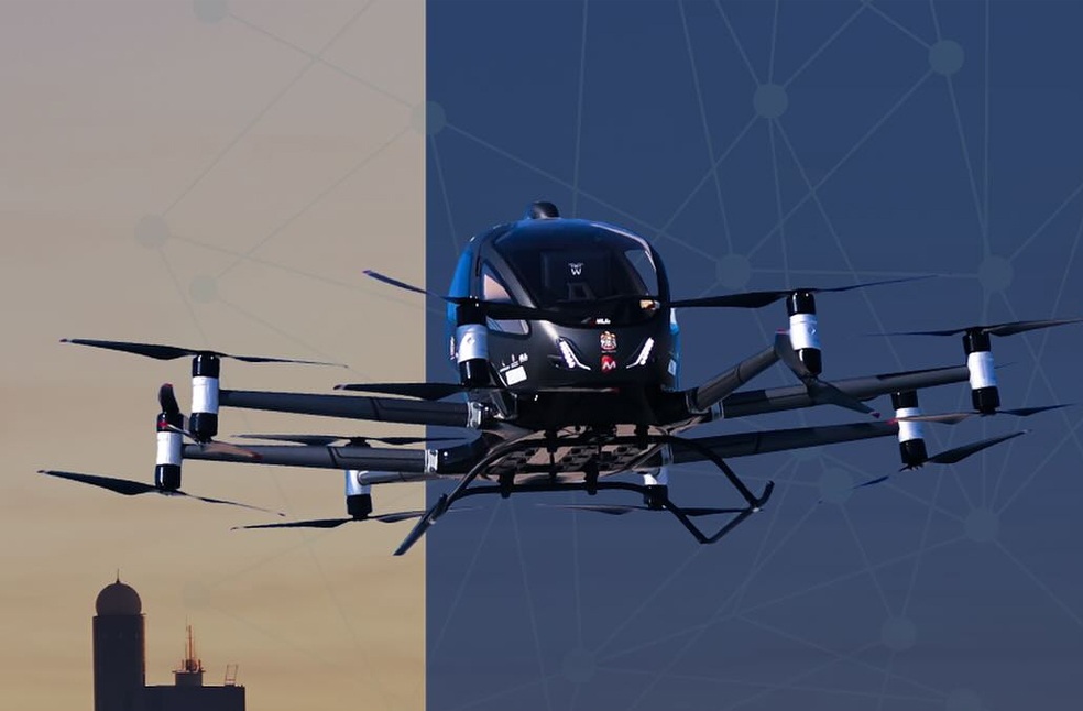 EmiratiTimes's tweet image. Abu Dhabi tests landmark eVTOL Aircraft in public demo | emiratitimes.com/abu-dhabi-evto…

#ADIO #EVtolTestFlight #PublicDemo #EmiratiTimes #AutonomousAirTaxi #FutureOfTransport #EHangAirTaxi #SASCUAE #GCAA