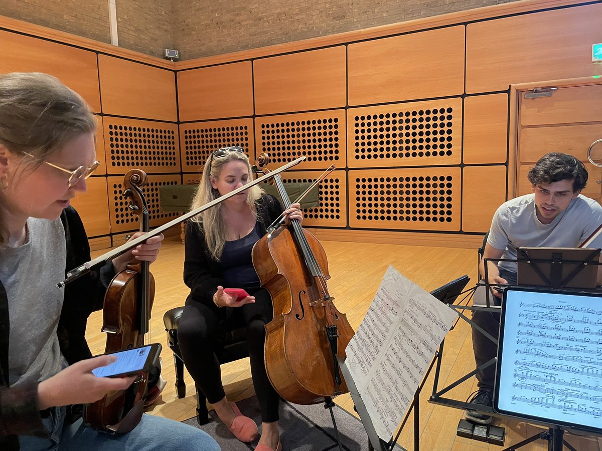 That moment when you need to google translations of Webern’s German for the umpteenth time…..shall we just write it in next time? Pre concert yesterday in Nottingham!