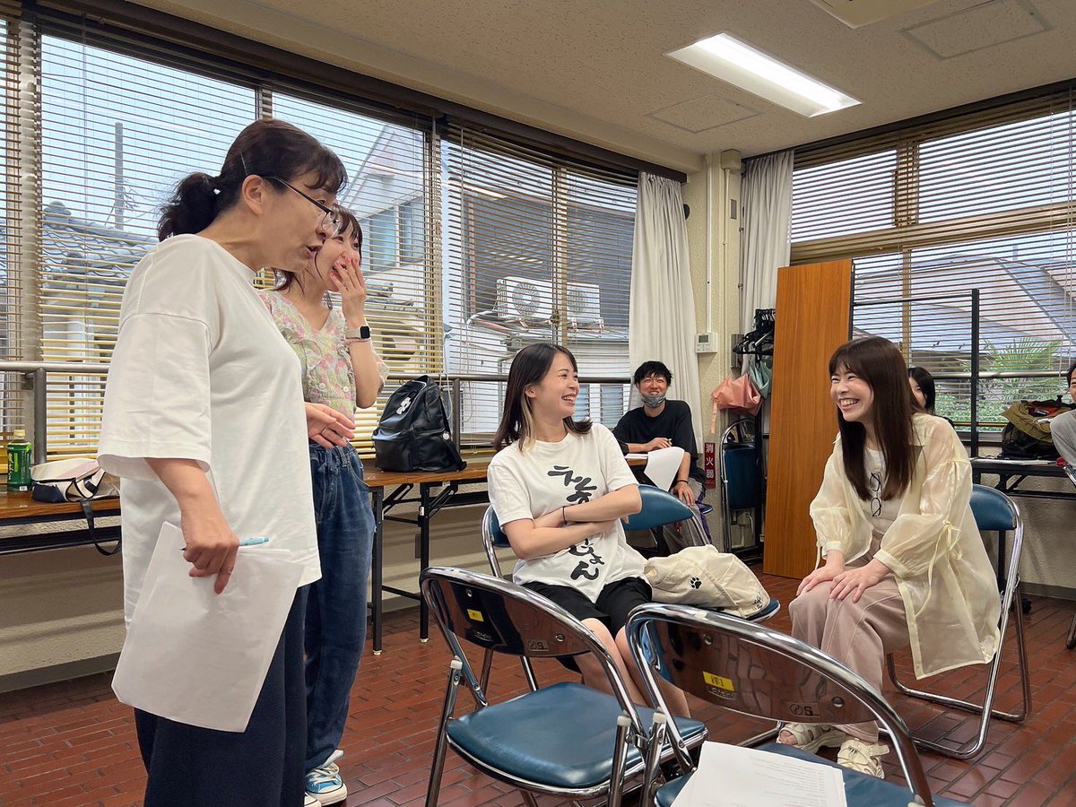 #エスパー探偵
笑顔が絶えない稽古場です(^^)
とにかく笑ってます🎶