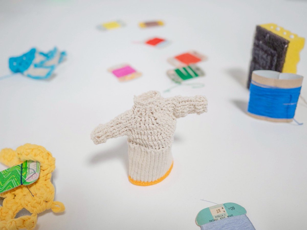 【ギャラリートーク開催】

作家と本展企画キュレーターによる
ギャラリートークを開催します。
どなたでもぜひご来場ください🙌

参加者｜古屋湖都美、飯盛希

日時｜6/14（土）18:00〜　
　　　500円（ドリンク付き）
会場｜THE POOL