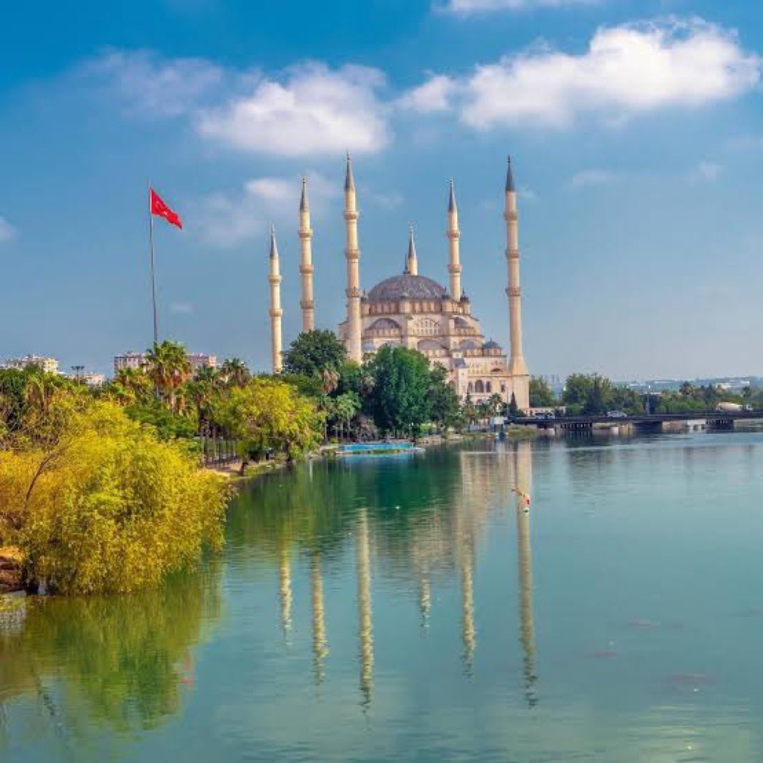 Cumamız mübarek olsun.