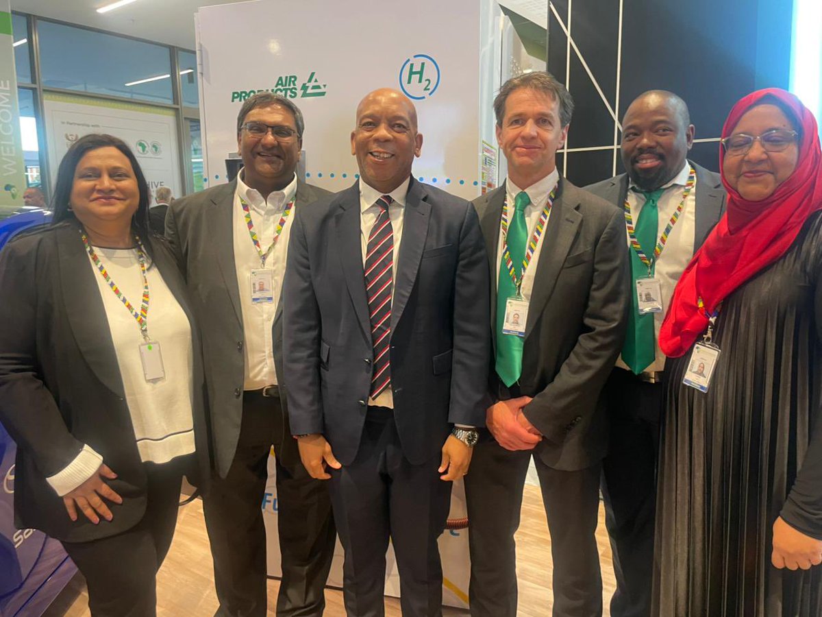 Dr Kgosientsho Ramokgopa tweet media