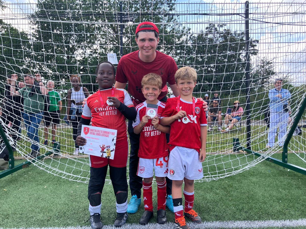FSD_CACT's tweet photo. πCongratulations to all the award winners on our May football courses.
Summer is now online to book βοΈβ½οΈ
https://t.co/4dIlPfFtmy
#CACTFSD β½οΈπ΄βͺοΈ https://t.co/6U4W7VJnwg