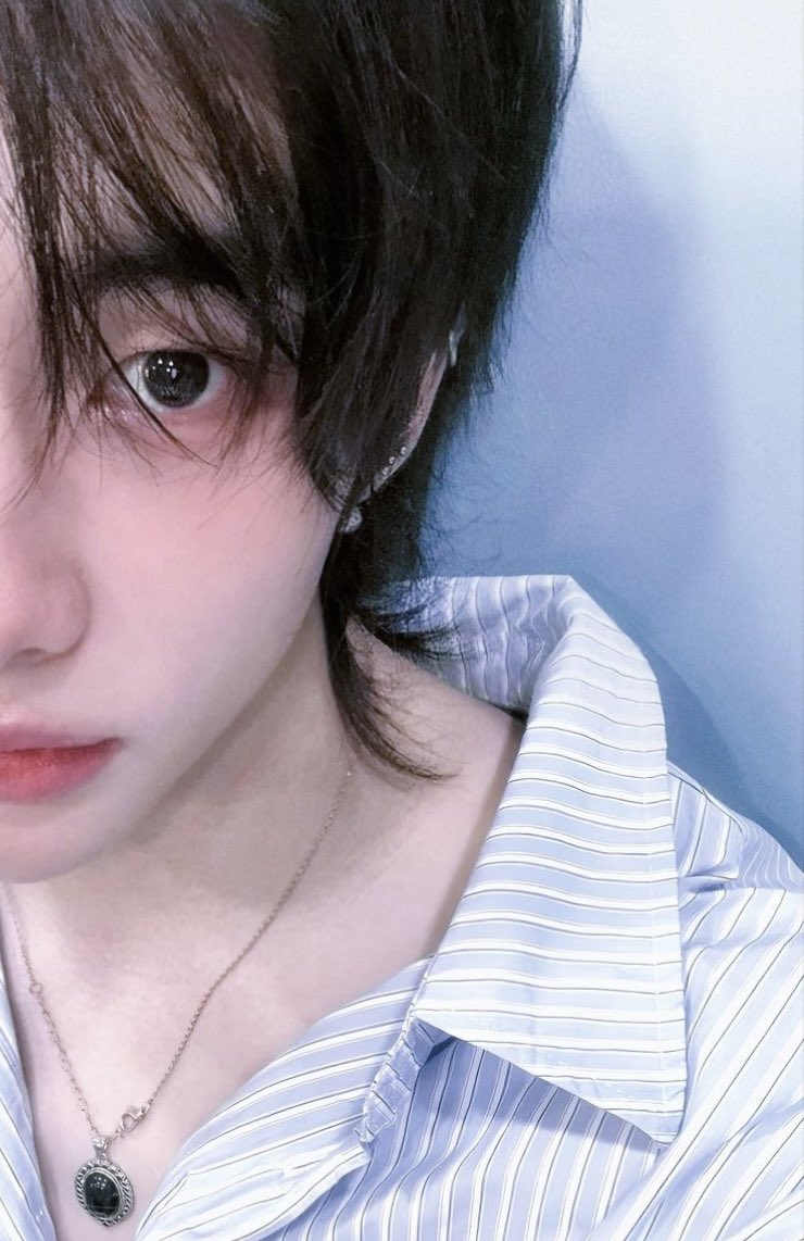 stay_season's tweet photo. 짝눈의 요정 https://t.co/lVuhYjUQyK