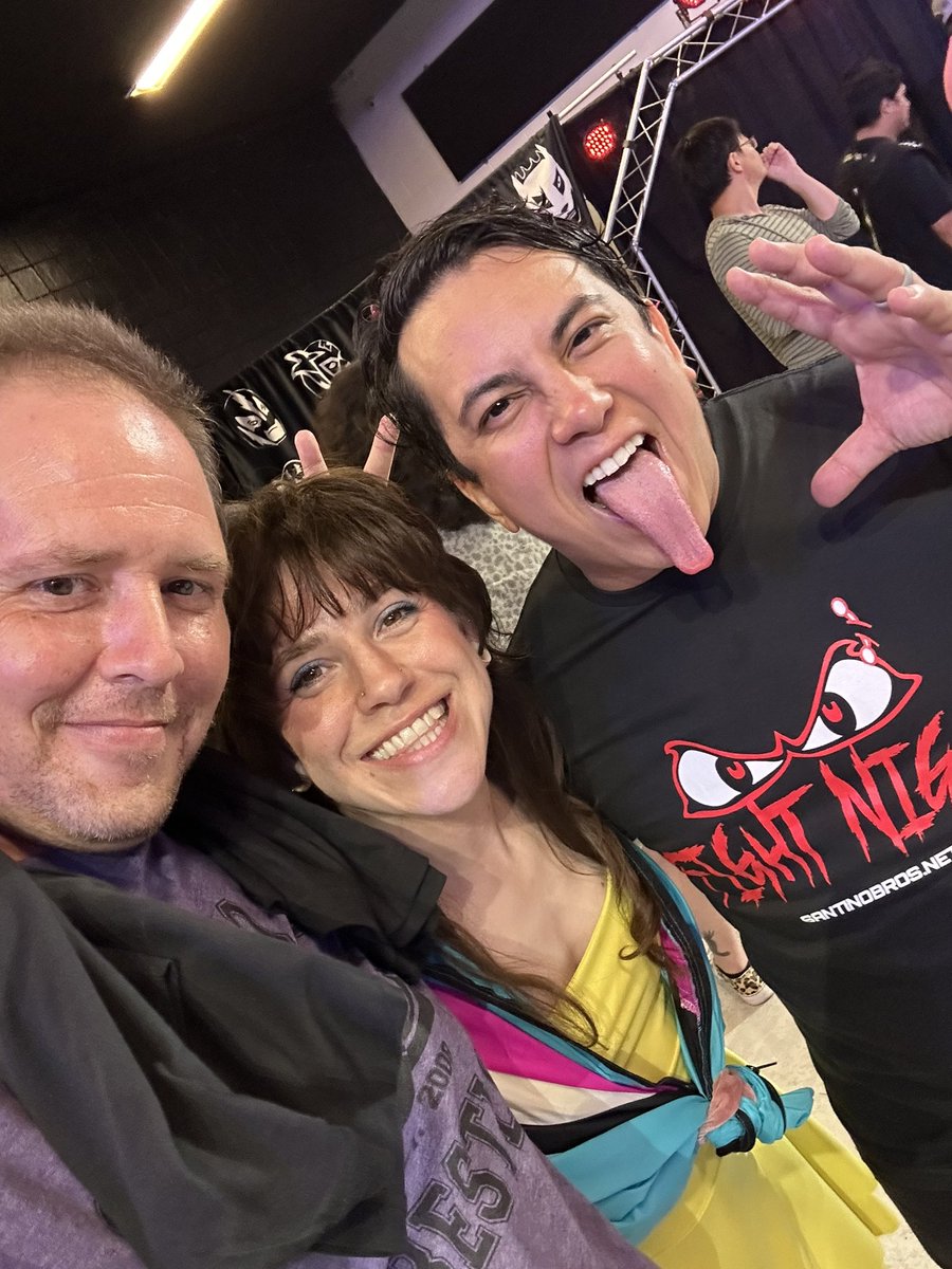 Two of the greatest people in the world . Two of the best wrestlers in the world . <a href="/EliEverfly/">LA MOSCA</a> best luchador and creative mind gong today he creates magic in and out of the ring . <a href="/Delilah_Doom/">⚡️📼Delilah Doom📼⚡️</a> the comeback is coming and there will be pluses raised and asses kicked 🤘🏻❤️ a true