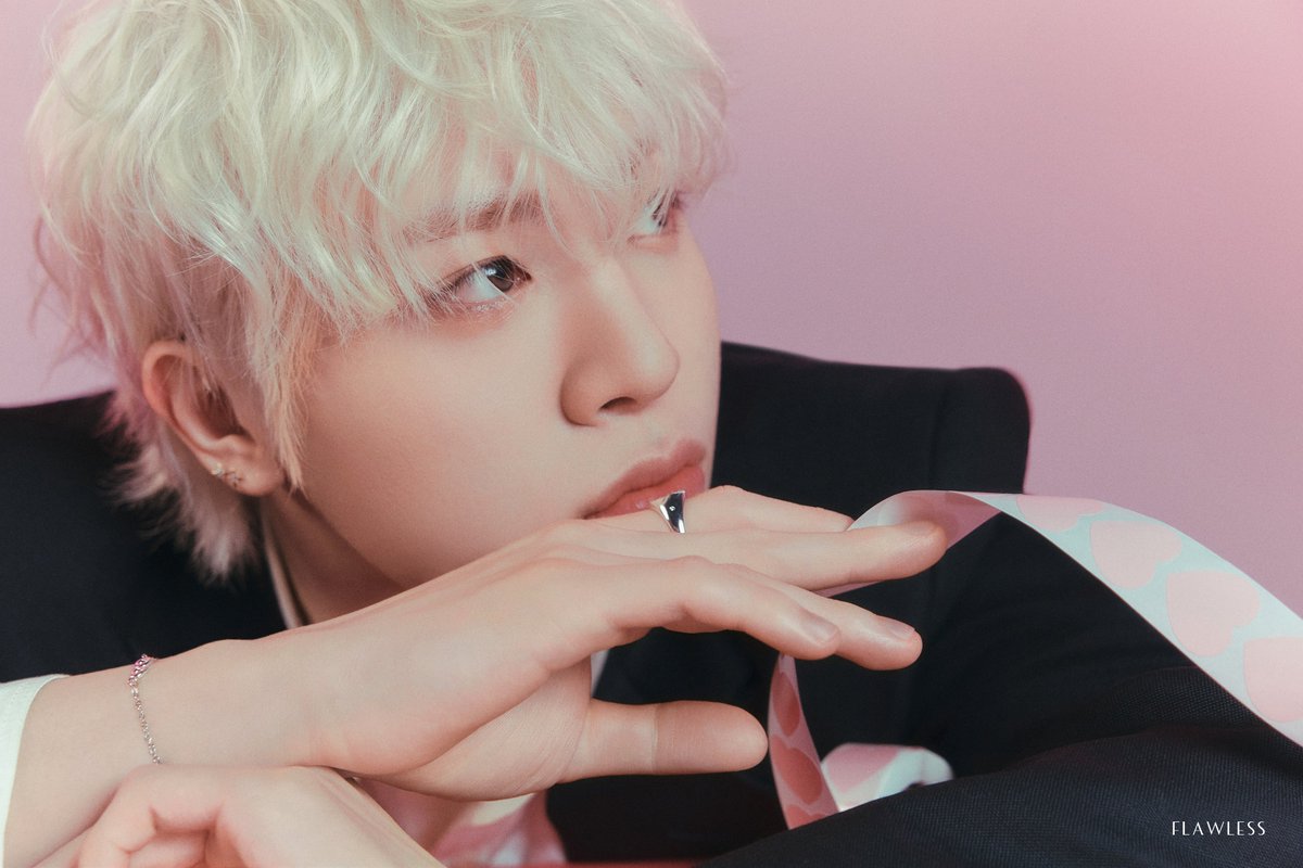 Flawless | #FLAWLESS X #TREASURE LAST SALES OPEN 🎉 🔗프로필