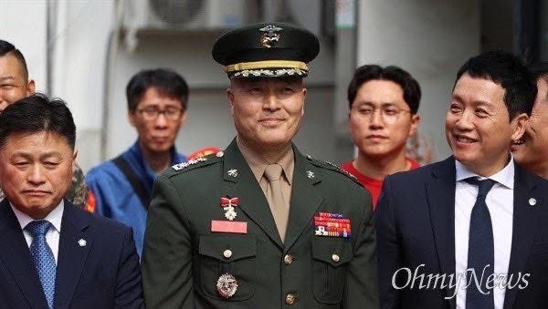 🔴해병대 전 수사단장 박정훈 대령에 대한 군검찰 항소 취하 요구 서명운동🔴

온라인 서명 동참하기
forms.gle/YhvY7wAP3aD9Cy…

채 상병 특검이 시작되는데, 항명죄 재판이 계속 되는 것은 부당합니다.

6월 10일, 마침내 채 상병 특검법이 시행되었습니다. 2023년 7월 19일 순직한 채 상병의 사망