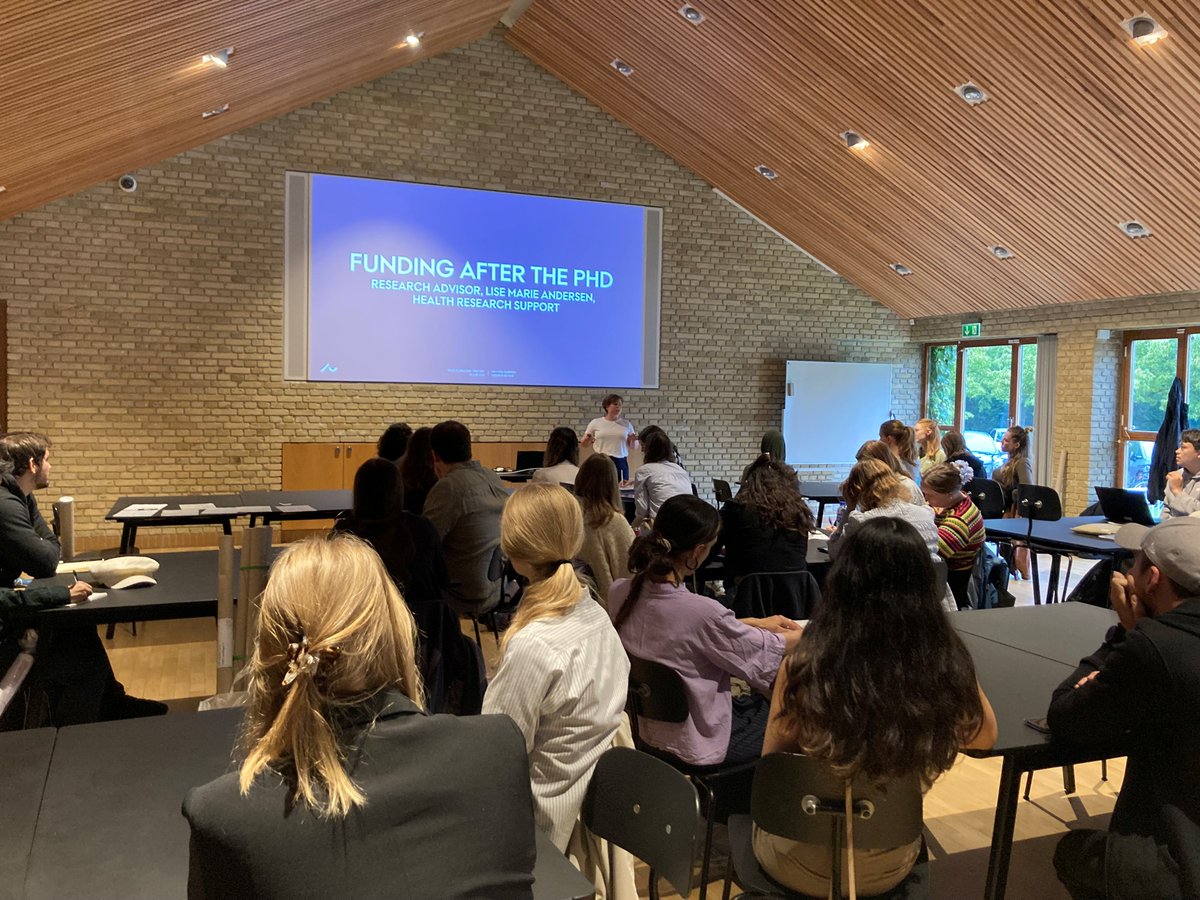naddenmark's tweet image. NAD fellow retreat in Aarhus highlights: hosting an event about funding opportunities for junior researchers in collaboration w/local networks and participating in @AarhusUni_int&apos;s annual Neuroscience Day 🧠