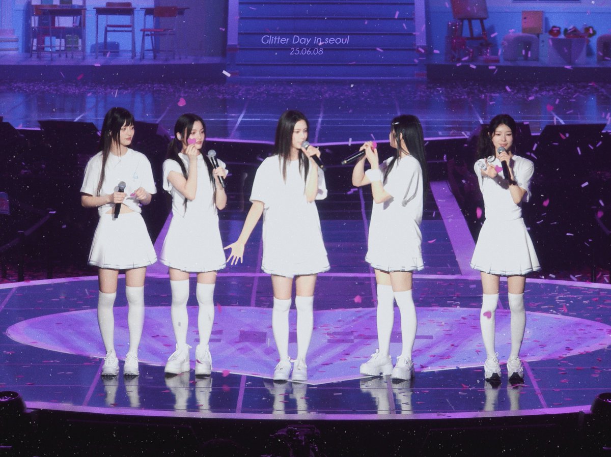 ˚₊‧꒰ა 𝙂𝙡𝙞𝙩𝙩𝙚𝙧 𝘿𝙖𝙮 ♡ ໒꒱ ‧₊˚

아일릿 사랑해 외칠 수 있어서 좋았던 날…