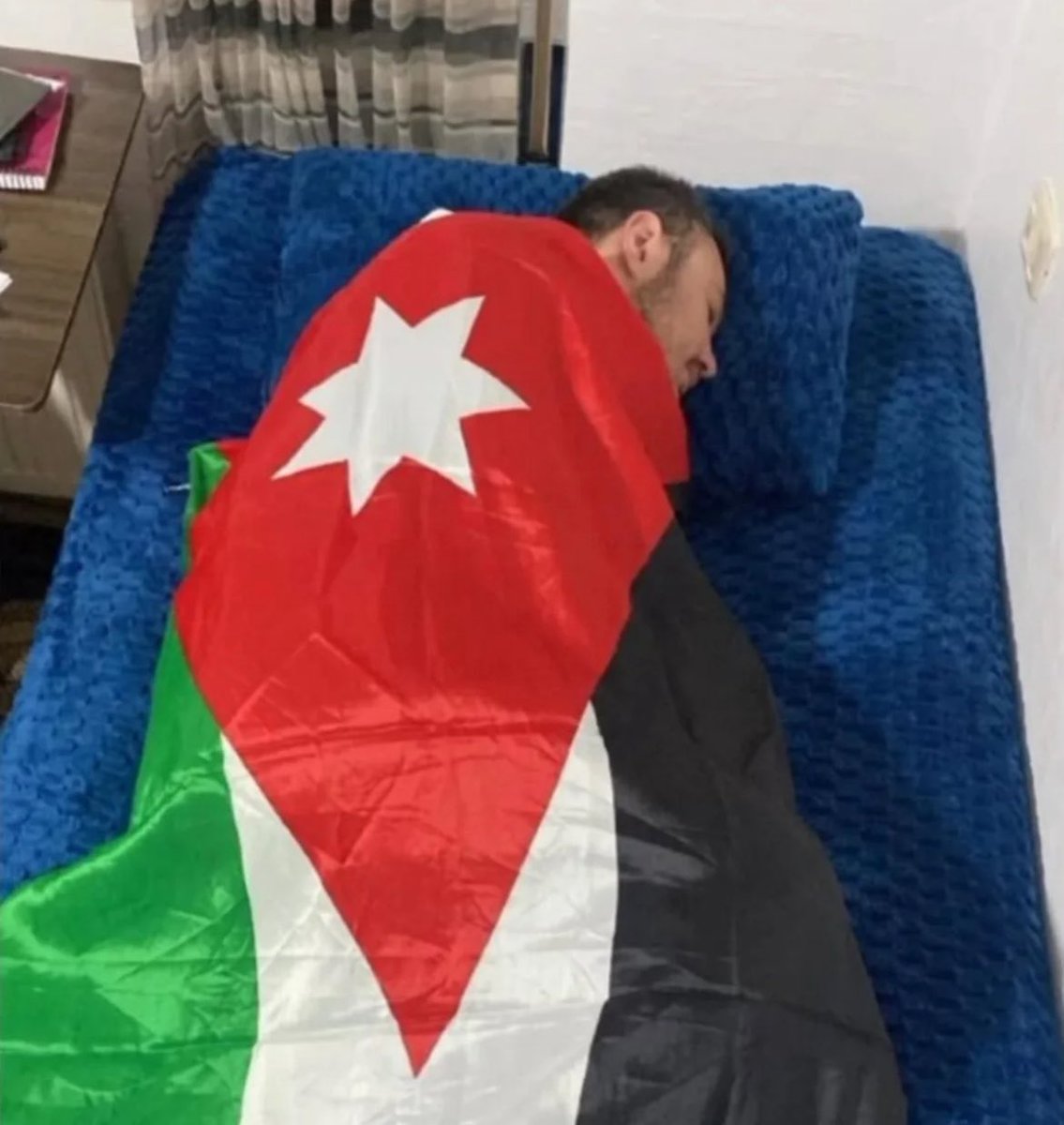 نومتك بعد الانذار لانك واثق بالطيران العسكري الاردني