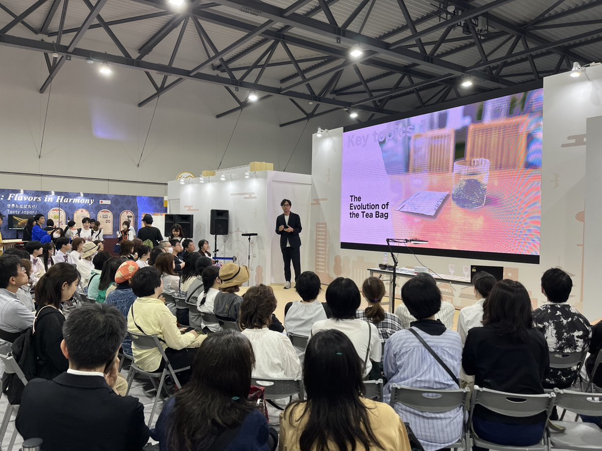 大阪・関西万博で開催中の日本茶展 5日目は、ステージに小林芳香園（岡山）の小林将則さんと、多田製茶（大阪）の多田雅典さんが登壇しました！

静岡茶の試飲イベントも大盛況！
今週末は京都のお茶の試飲イベントが開催されます。
万博へ行かれ方はぜひWASSEへ！