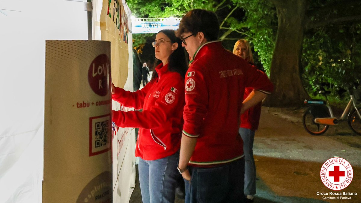 cripadova's tweet image. 🪩 Ai Navigli si parla anche di prevenzione.
Ogni mese, le/i Giovani del nostro Comitato sono presenti ai Navigli lungo il Piovego con #LoveRed, un’attività di educazione alla prevenzione di malattie sessualmente trasmissibili.
💬 Ci trovi un venerdì al mese. Passa a conoscerci!