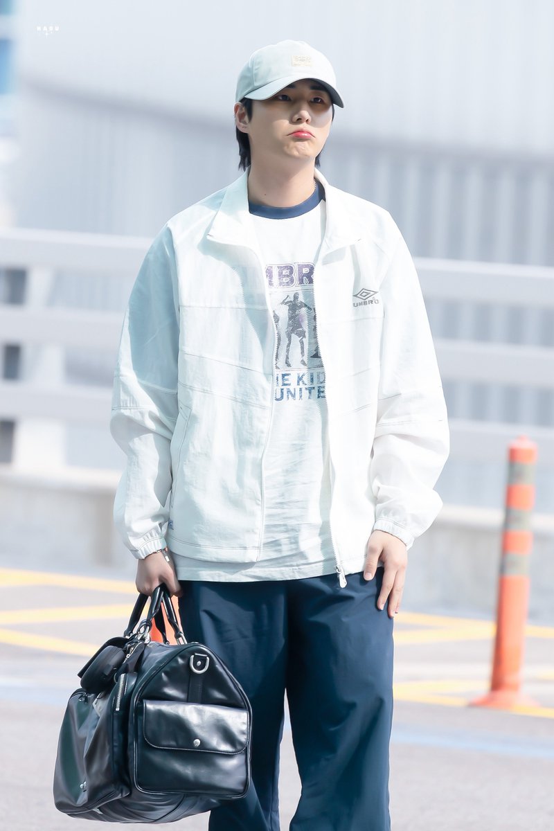 250613 #데이식스 #영케이 #Day6 #YoungK

츄르하나 쥐어주자...