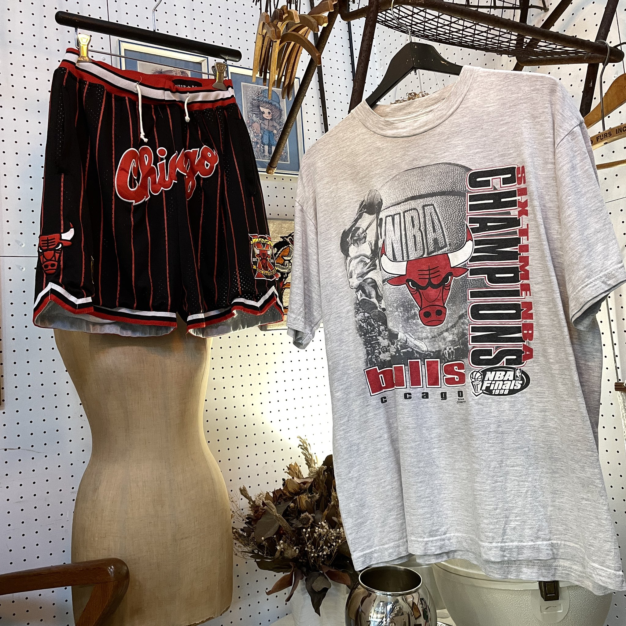 Chum used & vtg select shop on X: 