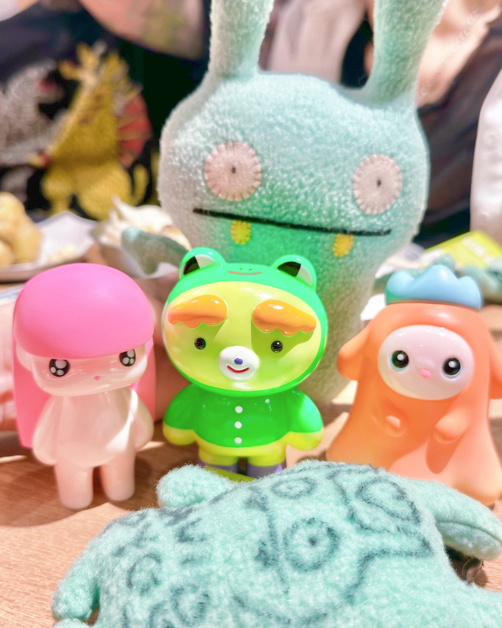 キャラクタークリエイター「ぴょす」のソフビがT-BASE渋谷にて