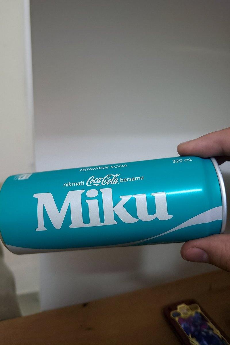 romanevanss's tweet image. #neru #miku #teto