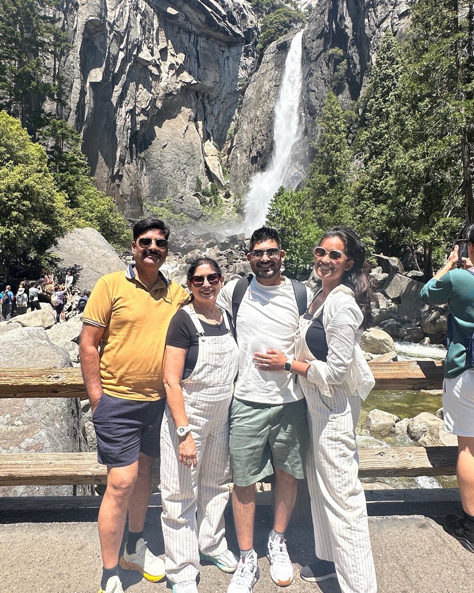 jainsanjay1231's tweet image. Life is unpredictable.
Don’t wait for the perfect moment, the perfect time, or the perfect plan — because they may never come.

Live now. Laugh loud. Love deeply.

#FamilyFirst #LiveTheMoment #Unpredictable #TogetherAlways #MakingMemories #SanjayJain #USA #yosemite
