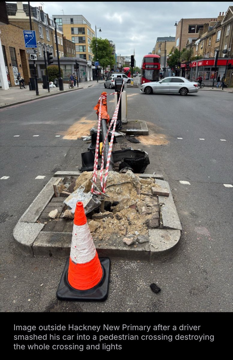 The #A10 is a <a href="/TfL/">TfL</a> red route. It has a 20mph limit on this section in #Hackney near Hackney New Primary and <a href="/WatersideAcad/">Waterside Academy</a> . Speeding, resulting in violent destruction, is a real problem here. Enforcement is needed- average speed checks, cameras, enforcement, change is needed.
