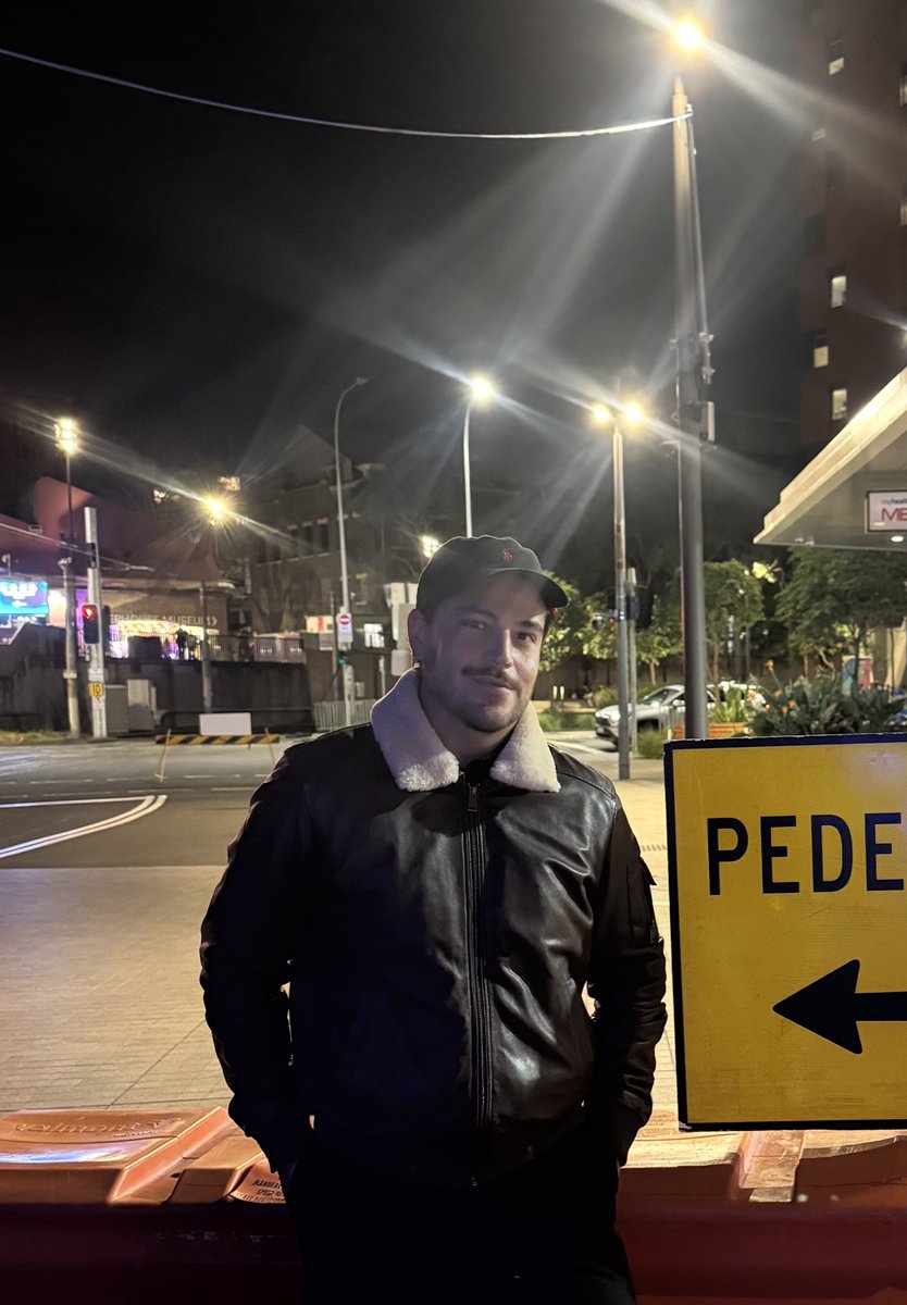 chaudlaine's tweet photo. Gay latino mais en Australie 🇦🇺 https://t.co/0giQA7IX2f