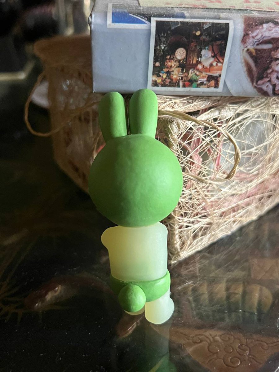 wikitobio's tweet photo. wts, lfb, ufs ph only

smiski unsealed dressing secret bunny 
- mint condition 
- with bnf 
- ₱2500 [payo]

- ₱2300 free sf if getting today

📍biñan laguna 
mod: j&amp;t 
mop: gcash https://t.co/QImbuGV4g2