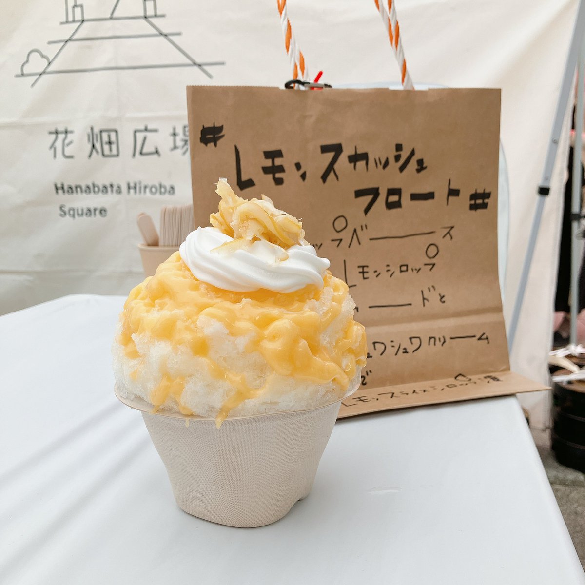shavemomoice17's tweet photo. 🍧レモンスカッシュフロート
🍧苺ピスタチオにヒメレモンカード
🍧静岡伊豆のニューサマーオレンジ×ASO MILK
お馴染みの店、初めましてのお店どの作品も美味しかった😋
充実した初熊本でした✈️
#かき氷
#熊本の氷会2025
#cocoocafe
#ウミネコパーラー
#キッチンZEN https://t.co/xsc1iHNWdH