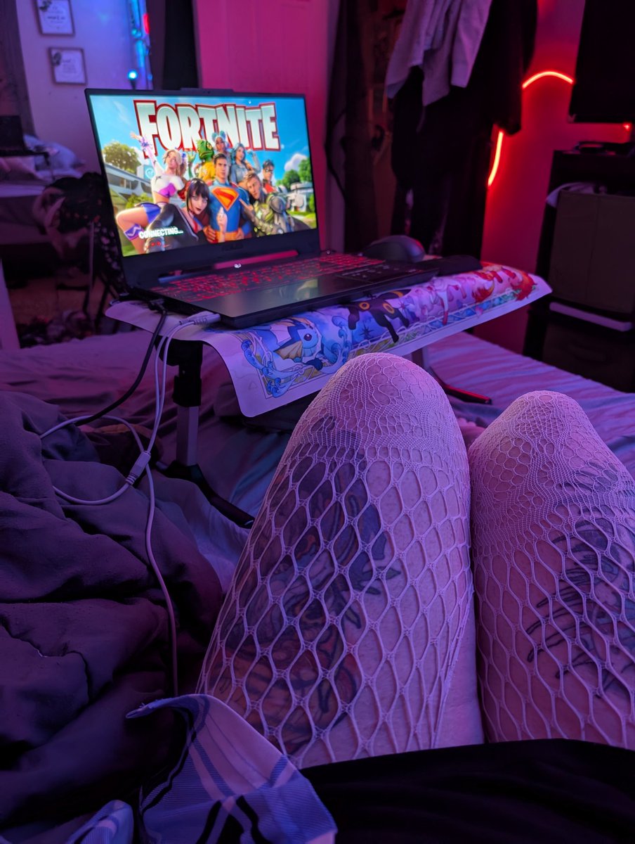 GKat420's tweet photo. ; who wants to play 🎮

https://t.co/agv3i3dgwH https://t.co/tNwVSfMffN
