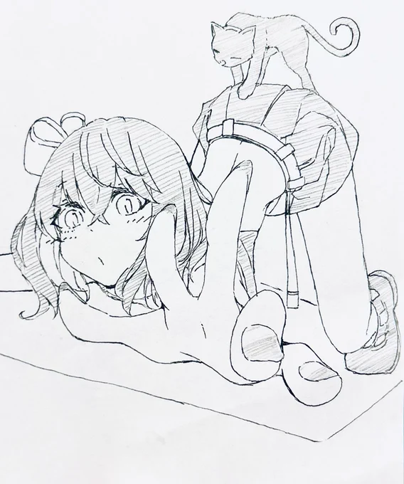 これは猫のポーズの宮舞さん
#宮舞モカ
#ねこのらくがき 
