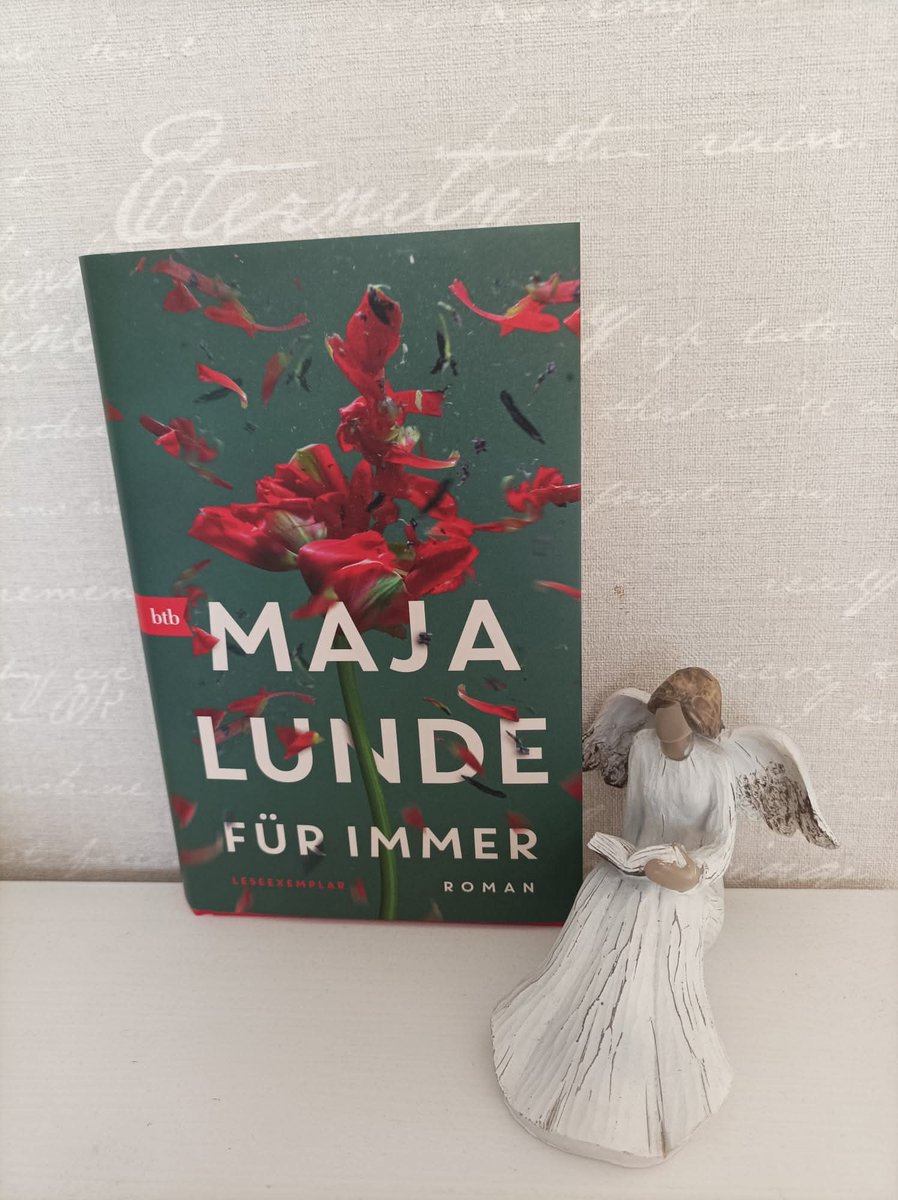 [Rezensionsexemplar]

Ein Buchtip für Euch fürs Wochenende: 

Was passiert, wenn wir Menschen aufhören zu ältern und Kinder zu wachsen? Wenn die Zeit für uns stoppt? Wenn niemand mehr stirbt? 

buchspinat.de/2025/01/15/rez…

#btbverlag #majalunde
