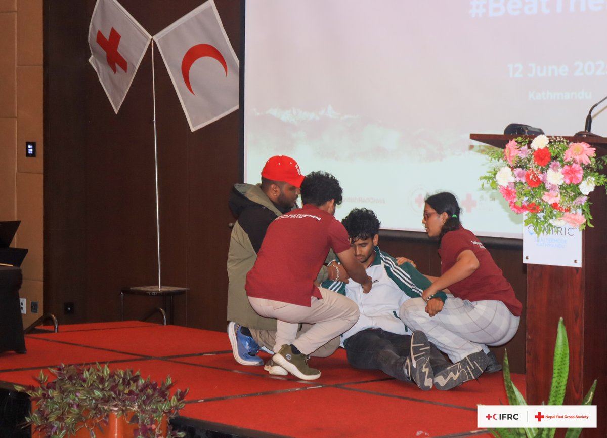 IFRCAsiaPacific's tweet photo. With Nepal recording its hottest year in 2024, @NepalRedCross, key partners, youth, and academia, came together to:
🔥promote national policies to combat extreme heat,
🔥 encourage early action,
🔥 call for nature-based, community-focused solutions, &
🔥 highlight anticipatory action and public health preparedness.
#HeatActionDay #EarlyWarningForAll