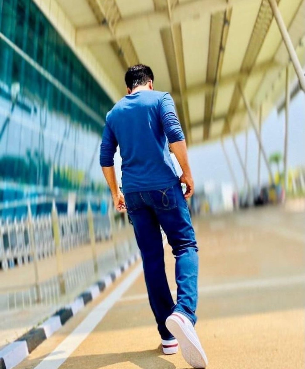 #STR49 இந்த மாதிரி ஒரு போஸ்ட் போட்டு அப்டேட் விடு தலைவா ♥️ <a href="/SilambarasanTR_/">Silambarasan TR</a>  ❤️‍🔥

#SilambarasanTR #vetrimaran
