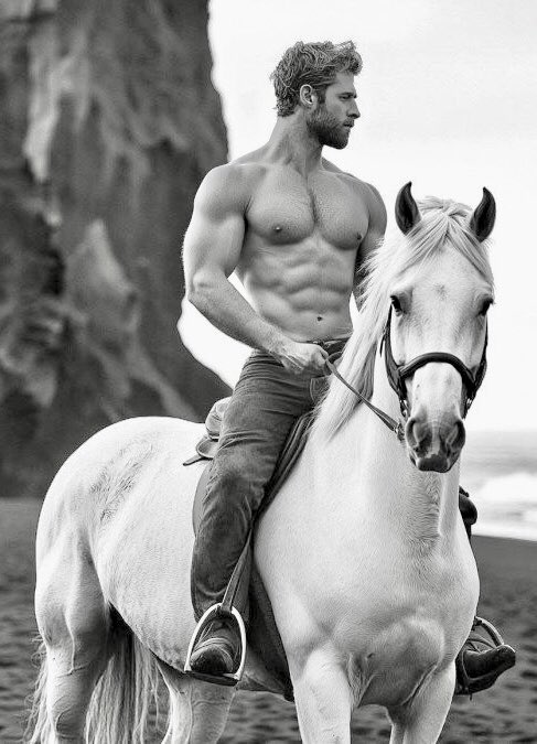 tjskyloft7953's tweet photo. @CowboyInt @Aq2Country Yee-haw! 🐴🤠💪🏼🤤 https://t.co/sHx1nwMMdV