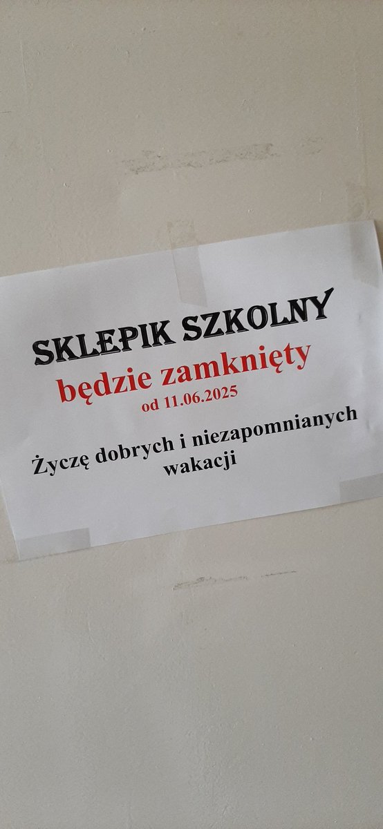 Sztejnwald's tweet image. Czerwiec w polskich szkołach można opisać jednym zdjęciem 😂👇
#popyt i #podaż
#sklepikszkolny #szkołaWczerwcu #CałeŻycieWszkole