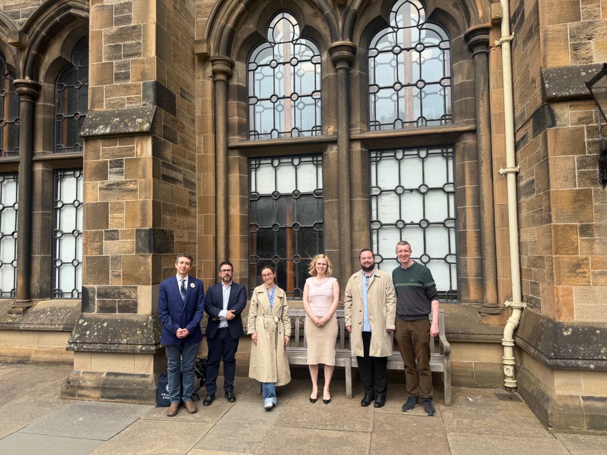 SententiaePauli's tweet image. Had a great time in Glasgow yesterday listening to the next generation of Scottish Roman law scholars talk about their discipline. Illuminating paper by. Tommaso Beggio from Trento (an honorary Scot). #RomanLaw.
