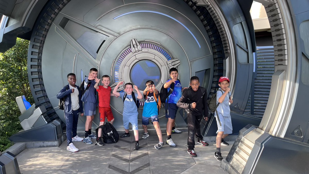 What an amazing day at Disneyland Paris <a href="/NewParkPrimary/">New Park Primary School</a> <a href="/MissMitchell11/">Sara Mitchell</a>