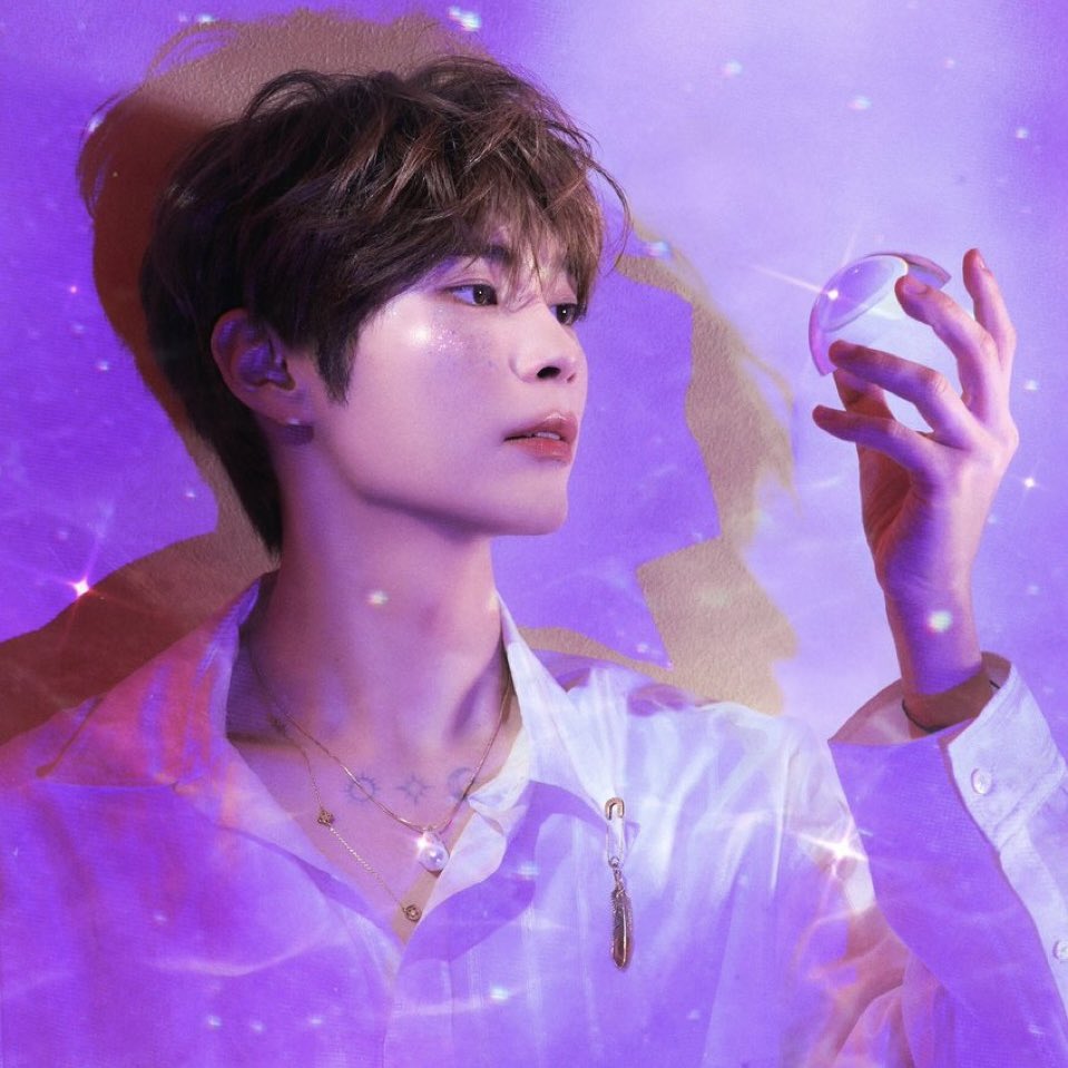 ze_rowan's tweet image. Welcome Home

✨ binneul / neulbin
✨ superpowers au, modern with fantasy elements, found family
✨ bin-centric, bin &amp;amp; everyone
✨ everyone takes care of bin for 27k words that’s it that’s the fic 
✨ (happy birthday bin!!!)

⛓️‍💥 in replies