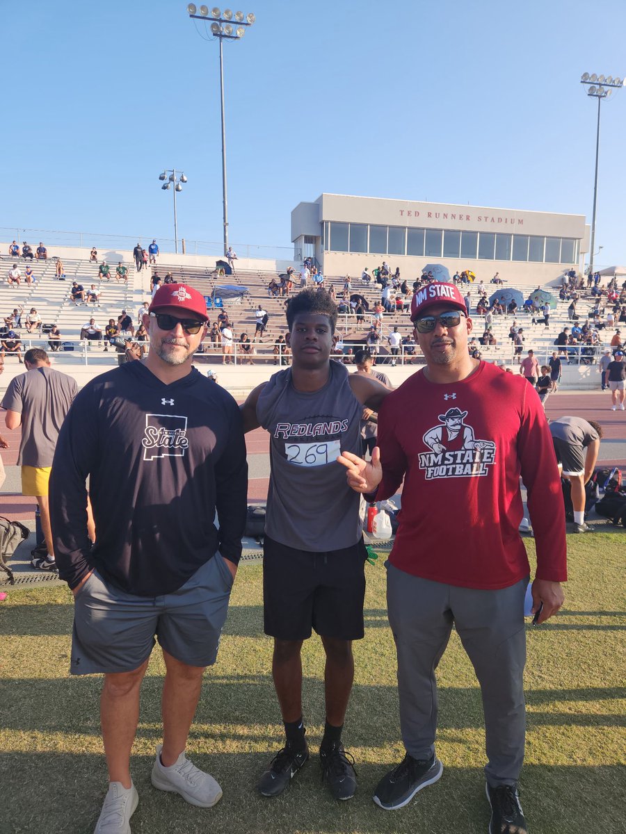 Azari Warren (@akw26__) on Twitter photo After a great conversation with <a href="/coachsteveirvin/">Steve Irvin</a> , I’m blessed to receive an offer from New Mexico State!
<a href="/coachalnunez/">Alfredo Nunez ⭕️</a>
<a href="/GregBiggins/">Greg Biggins</a> <a href="/adamgorney/">Adam Gorney</a> <a href="/247Sports/">247Sports</a> <a href="/Rivals/">Rivals</a> <a href="/BrandonHuffman/">Brandon Huffman</a> <a href="/On3sports/">On3</a> <a href="/ballerselite/">Lamar Mickey, Ed.D.</a> <a href="/BlairAngulo/">Blair Angulo</a> <a href="/ChinoHills_FB/">Chino Hills HS Football</a> After a great conversation with <a href="/coachsteveirvin/">Steve Irvin</a> , I’m blessed to receive an offer from New Mexico State!
<a href="/coachalnunez/">Alfredo Nunez ⭕️</a>
<a href="/GregBiggins/">Greg Biggins</a> <a href="/adamgorney/">Adam Gorney</a> <a href="/247Sports/">247Sports</a> <a href="/Rivals/">Rivals</a> <a href="/BrandonHuffman/">Brandon Huffman</a> <a href="/On3sports/">On3</a> <a href="/ballerselite/">Lamar Mickey, Ed.D.</a> <a href="/BlairAngulo/">Blair Angulo</a> <a href="/ChinoHills_FB/">Chino Hills HS Football</a>