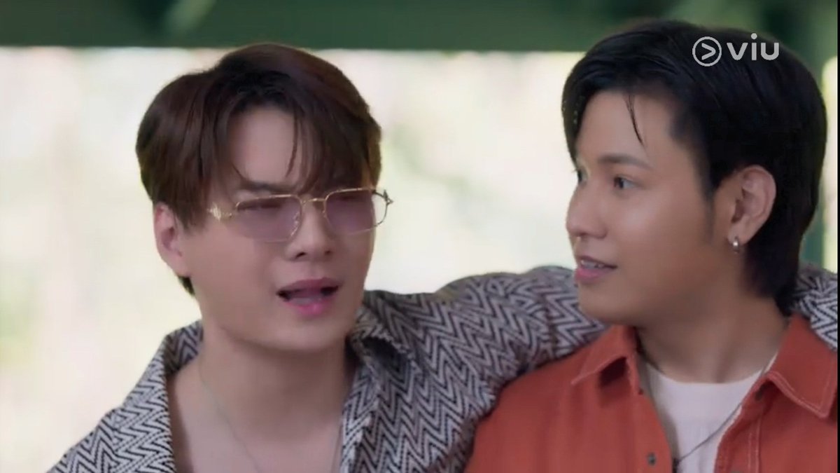 LitSamajarn's tweet photo. ปฐพีกับตามตะวันเรียนปีเดียวกัน
ถ้าตามตะวันอายุ 27 ปี
ปฐพีอายุเท่าไหร่
ก. 27 ปี
ข. 3 ขวบ

#TheExMorningEP4 https://t.co/lVJnppGTHN