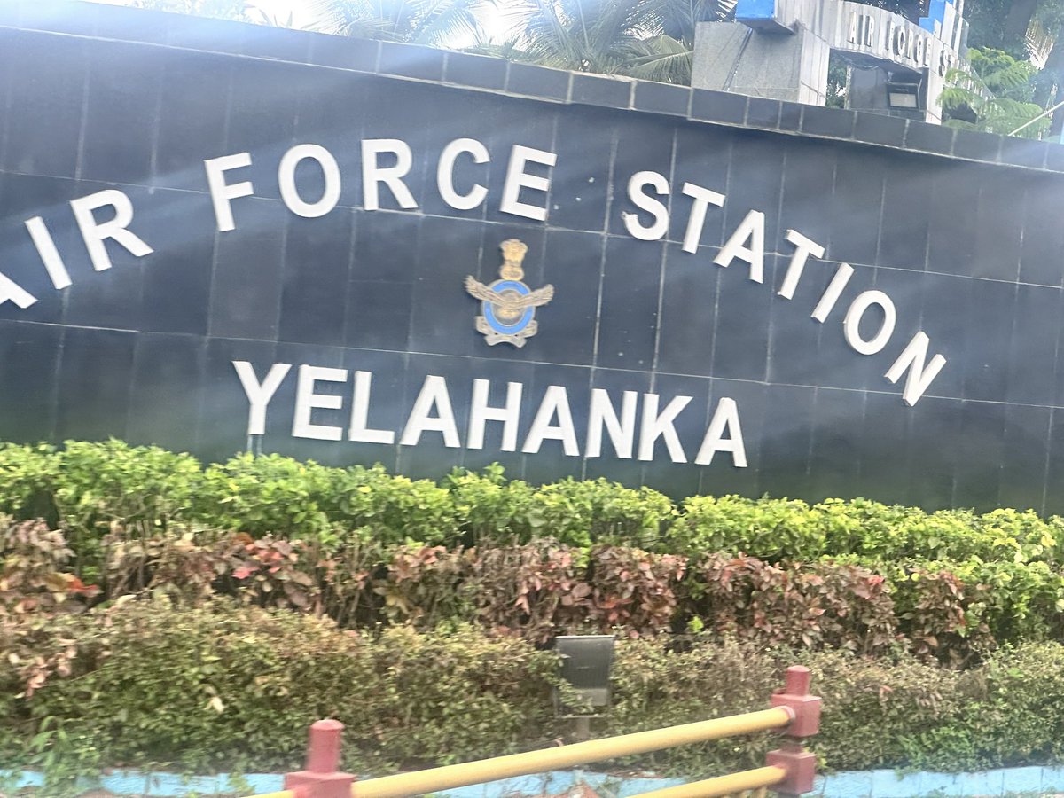 KariSubbayya's tweet photo. This is the entrance of @IAF_MCC Yelahanka Station, right here in Karnataka. 
Not a single word in Kannada. 
Why is the language of the land erased in a national defence facility? 
This isn’t ‘unity’ it’s linguistic erasure. @DefenceMinIndia, we demand accountability. https://t.co/wcYjLyhEhf