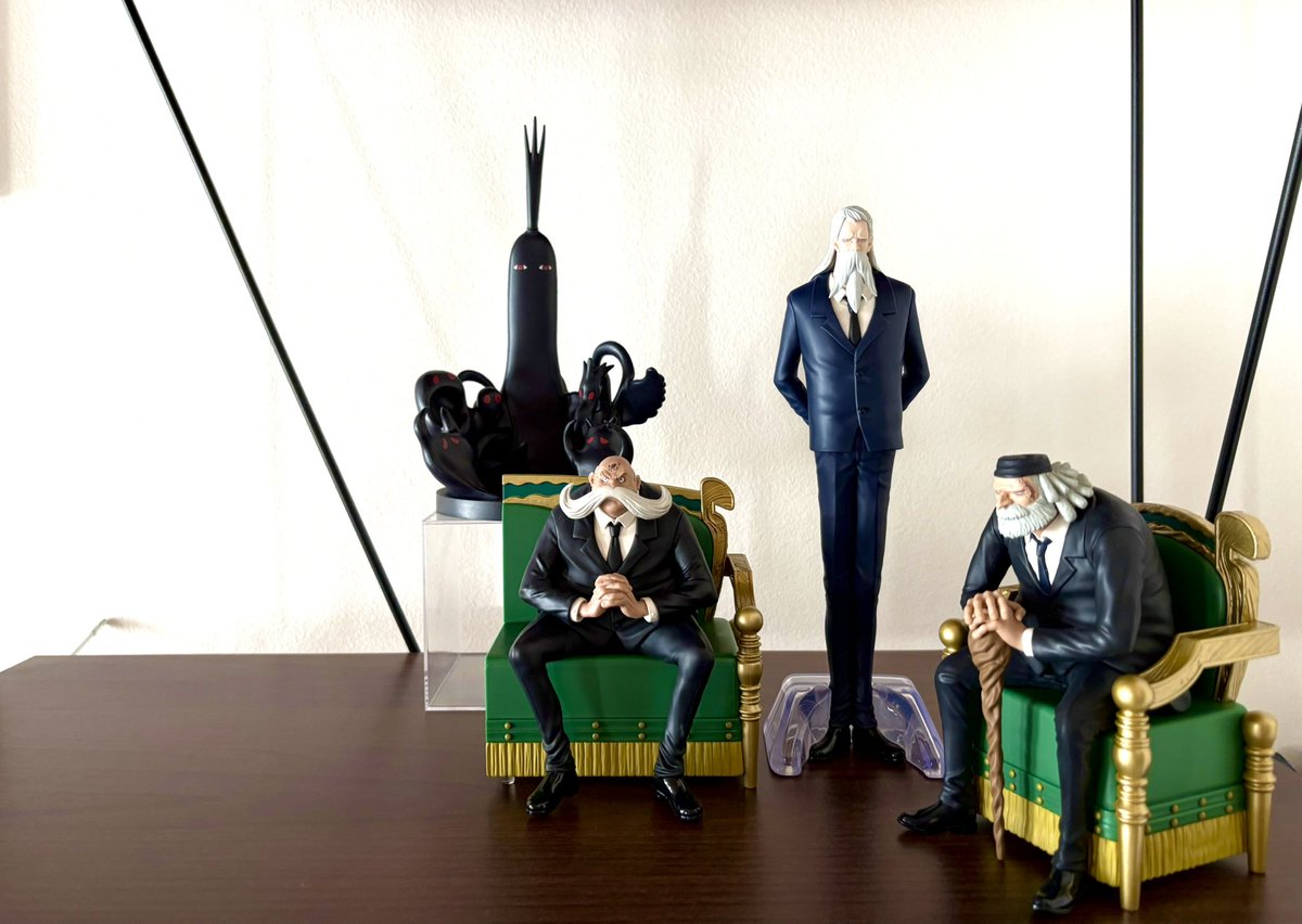 一番くじワンピース「五老星」公式で30回引いて、CDE賞揃いましたー