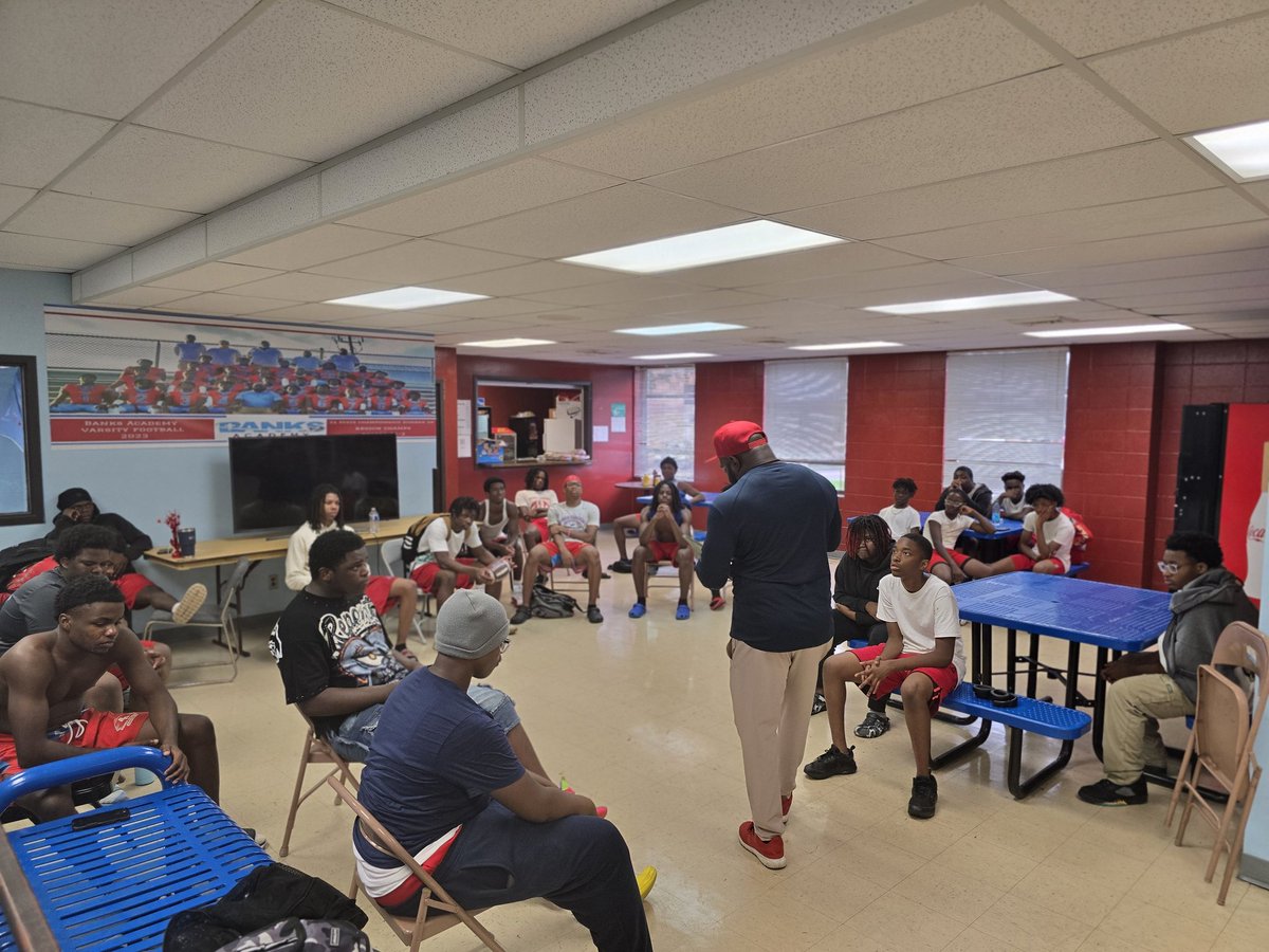 Banks Jets Football tweet media