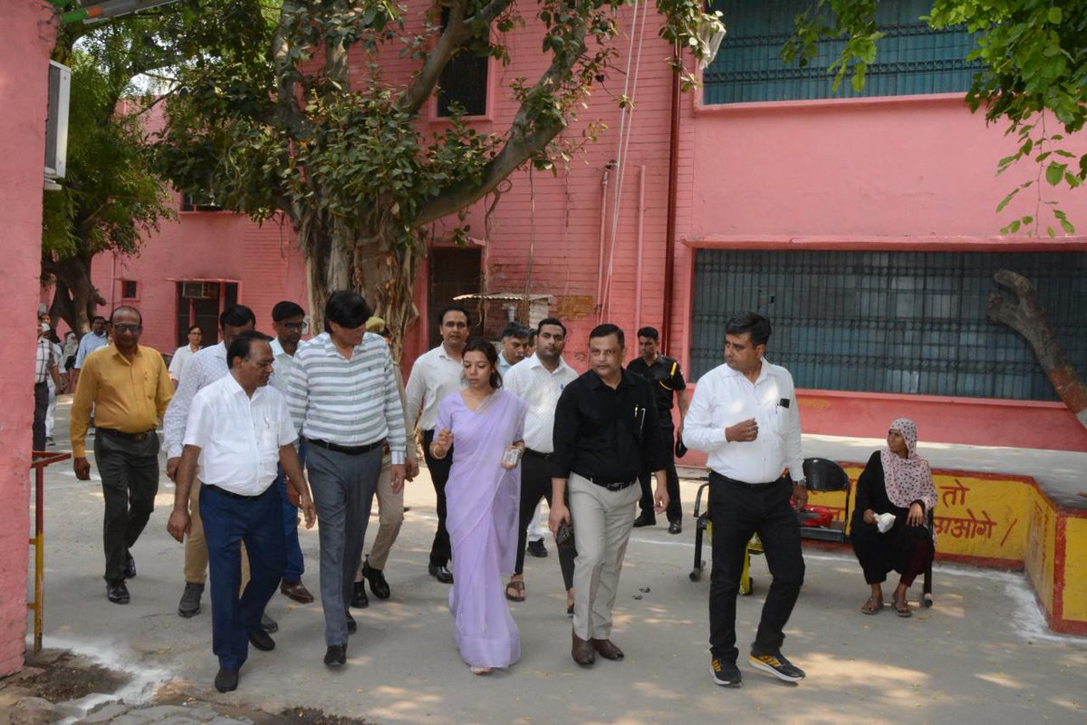 आज सामुदायिक स्वास्थ्य केंद्र (सीएचसी) बागपत में पोषण पुनर्वास केंद्र (NRC) का शुभारंभ किया। इस केंद्र की स्थापना जनपद में कुपोषण की समस्या से ग्रसित बच्चों के समुचित उपचार और देखभाल के उद्देश्य से की गई।<a href="/DrSangwanRLD/">Dr. Rajkumar Sangwan</a>
<a href="/KPMalik_BJP/">KP Malik</a>
@AjayKMLA
<a href="/IYogeshDhama/">Yogesh Dhama</a>