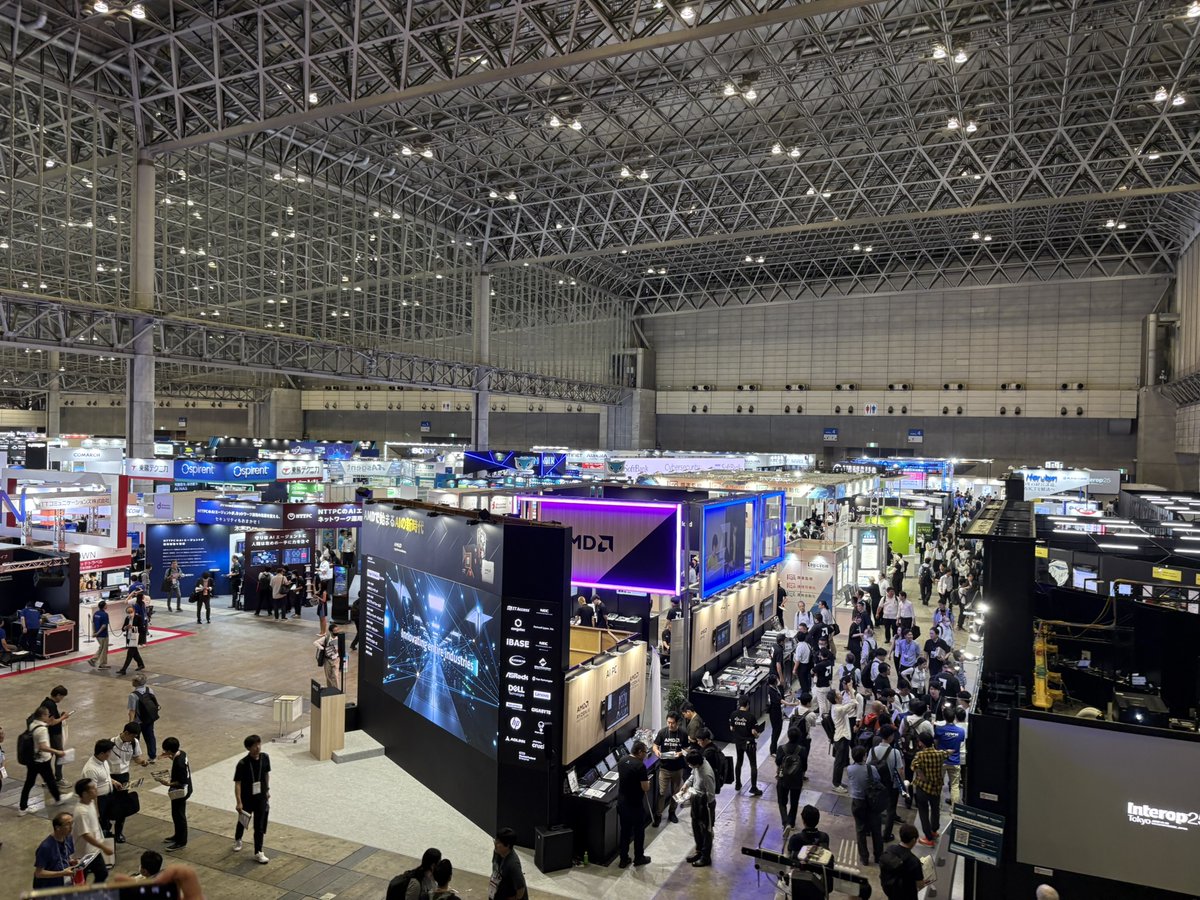 n00b_st's tweet photo. Interop Tokyo 2025へ行ってきました！
https://t.co/qdot1tp40Eの運営をしているヌーベルバーグから登壇もさせていただきました！
満員御礼でした！ご清聴いただいたみなさん、ありがとうございました！

#InteropTokyo
#n00b.st
#IP伝送
#リモートプロダクション https://t.co/GyLQtifYHl