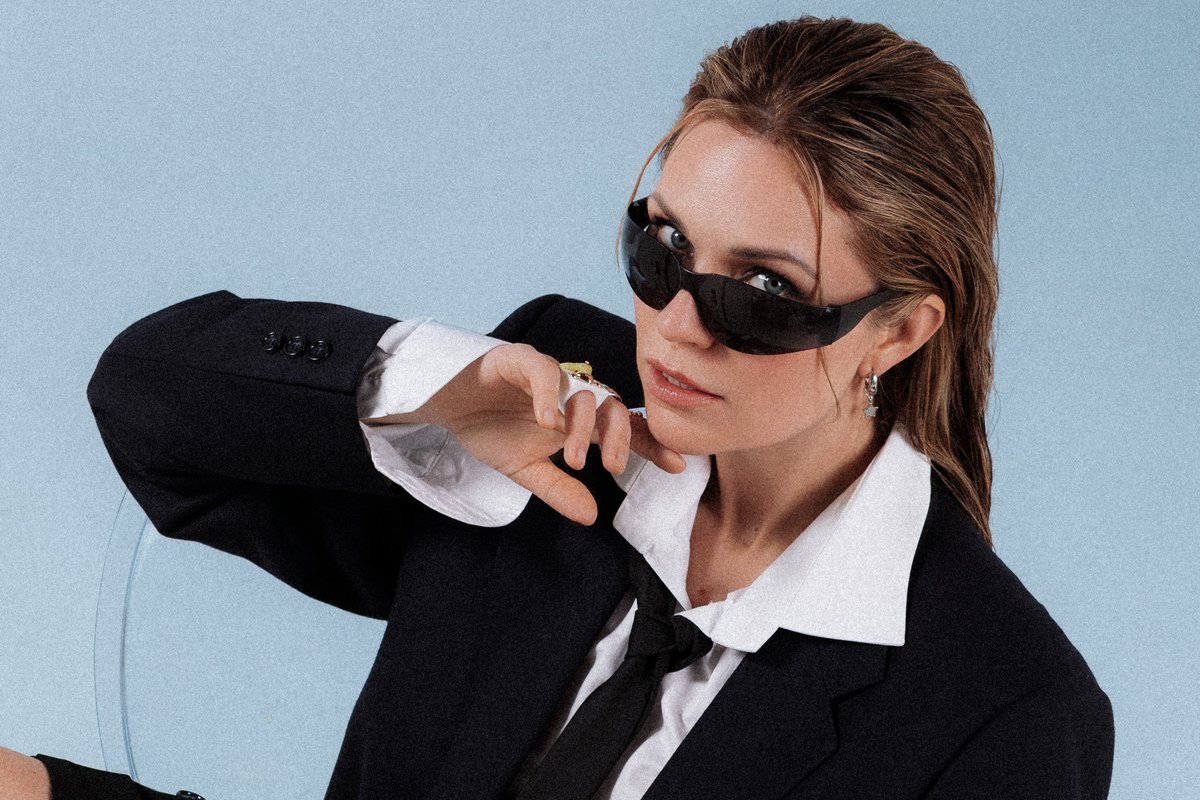 Marta izdod “Cool” – vēsu dziesmu karstām naktīm - Mūzikas video muzikas-video.lv/jaunumi/1640