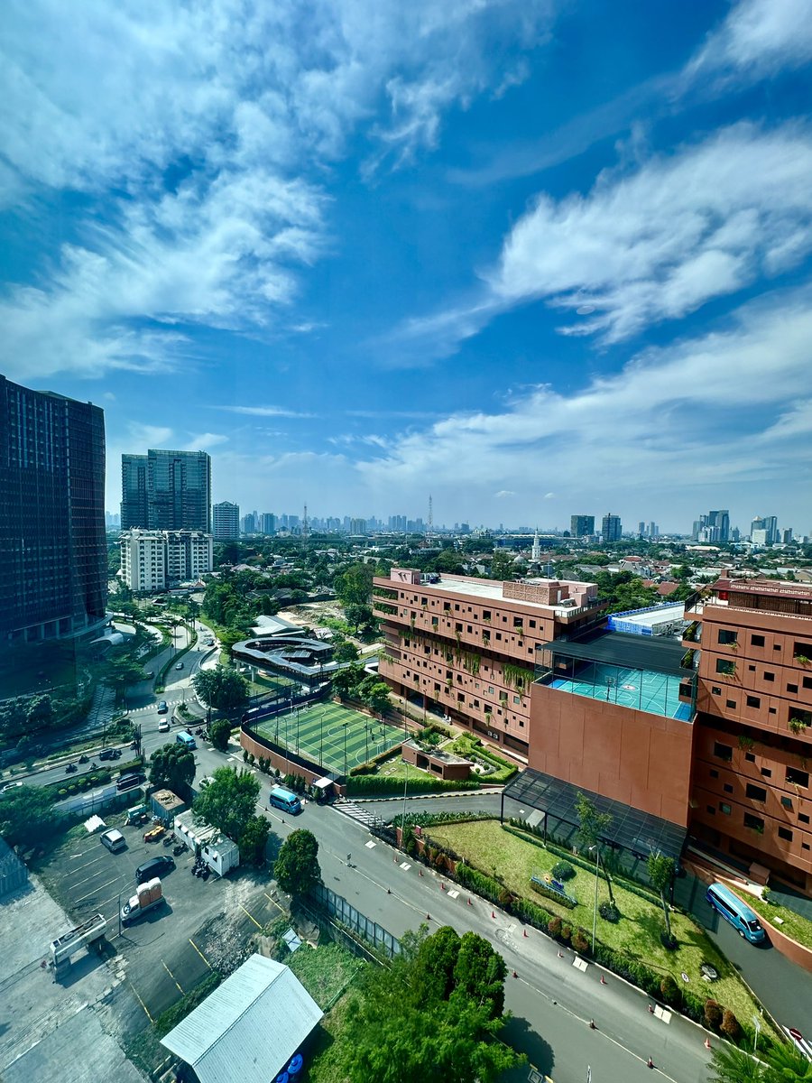 Langitnya…corak awannya…🩵