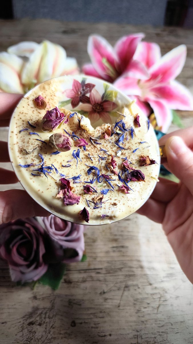 amymafer's tweet photo. Tea Party 💜🌹: Postre dentro de las tazas. https://t.co/G9ALwooLaj
