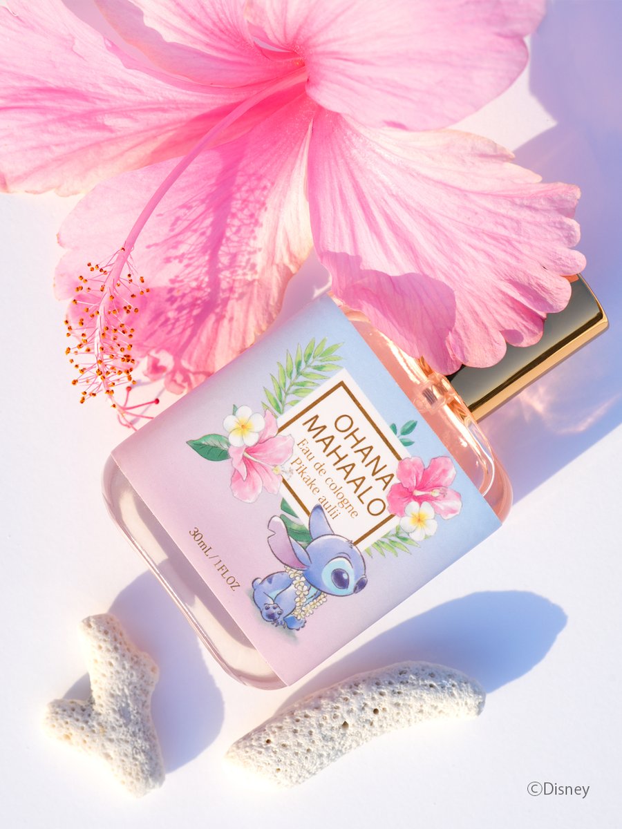 いつもバッグに入れて持ち歩きたいUVスティックとオーデコロン。 人気