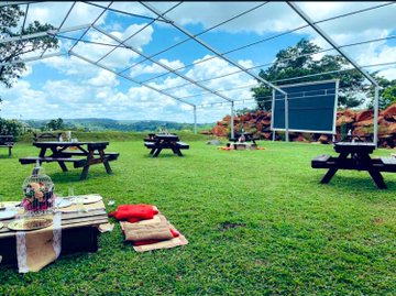 avocado_wacho's tweet image. Here is a Thread of some cool dating ideas, spots and activities in and around Harare, and maybe slightly out of Harare too, catering for different budgets. I will keep updating this thread as I come across other places I would have missed. Love doesn&apos;t cost much😉

---Thread---