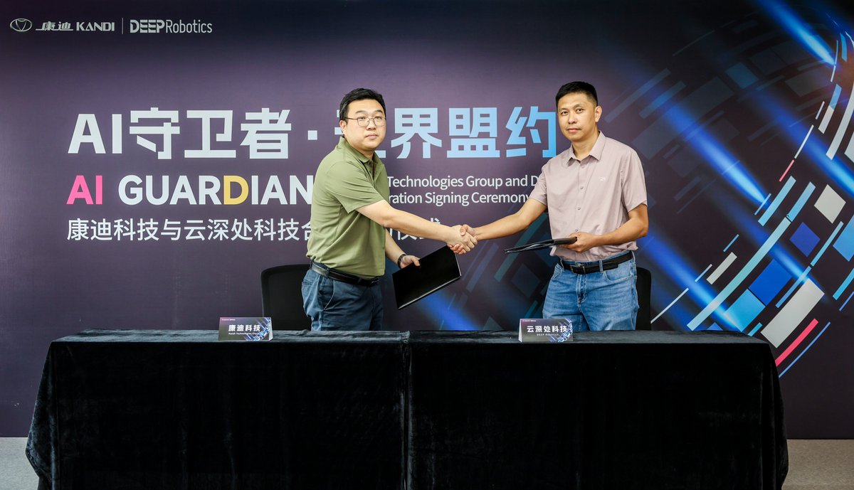 DeepRobotics_CN's tweet image. 🚀 Partnership: @DEEPRobotics x @Kandigroup team up to bring AI caddie bots & security quadrupeds to North America!
🤖 DEEP's robotics + Kandi's golf/off-road expertise = Next-gen smart equipment.
⛳️🏭 First targets: Golf tech & security inspection.
#AI #Robotics