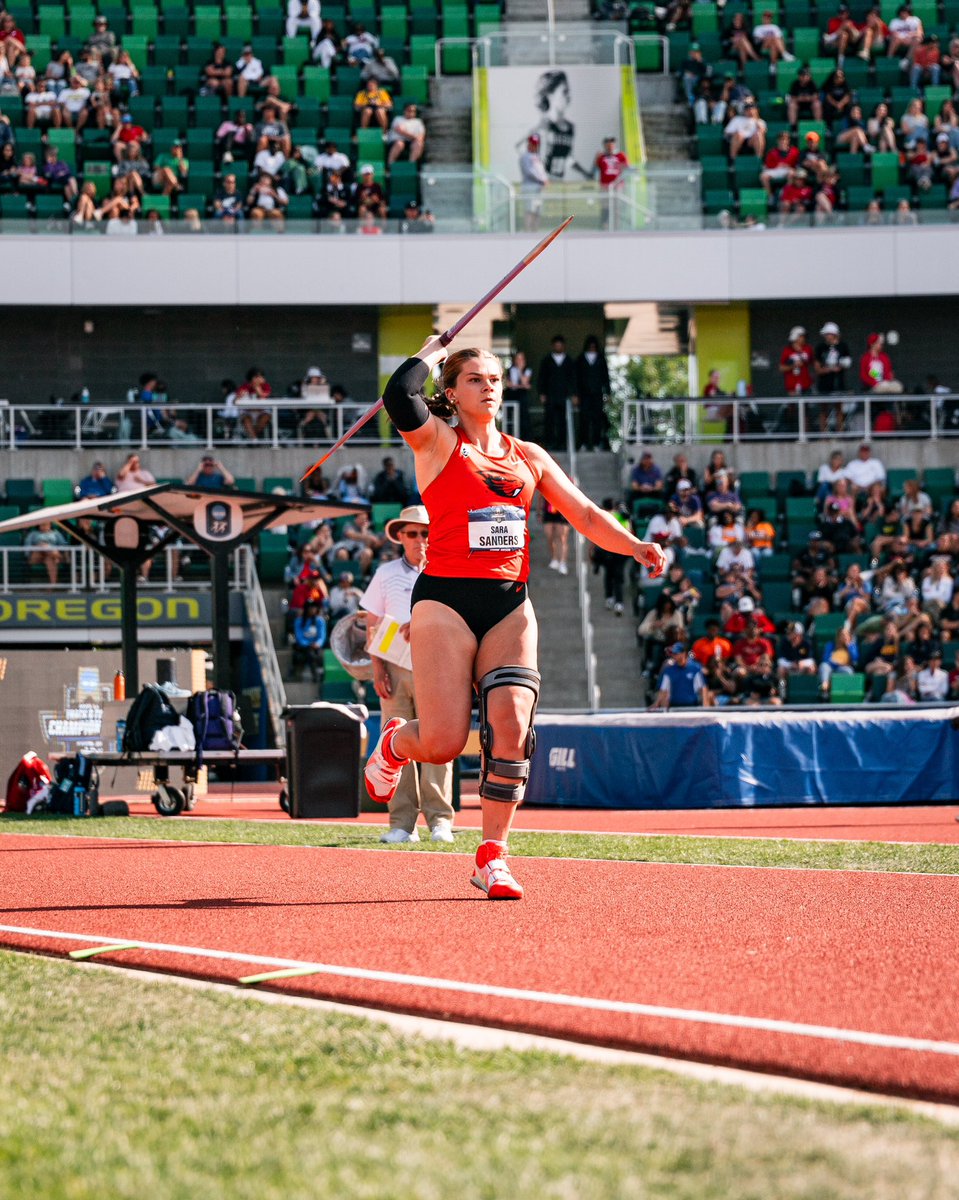 BeaverTFXC's tweet image. Finished strong 💪🏼
After missing two years due to injury, Sara walks away from her final meet as a Beav an Honorable Mention All-American. #GoBeavs